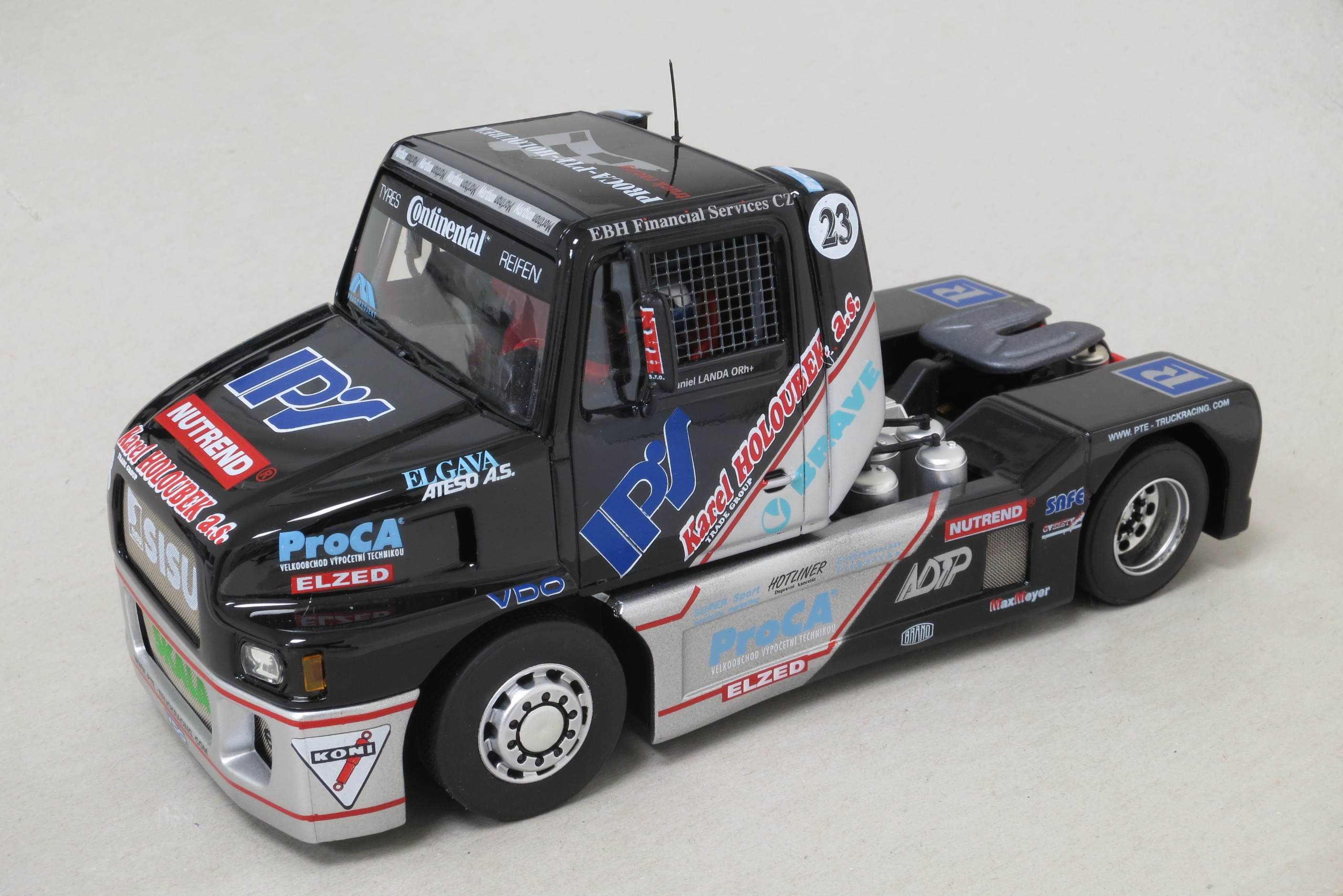 899 Sisu SL 250 ,Truck 1.jpg