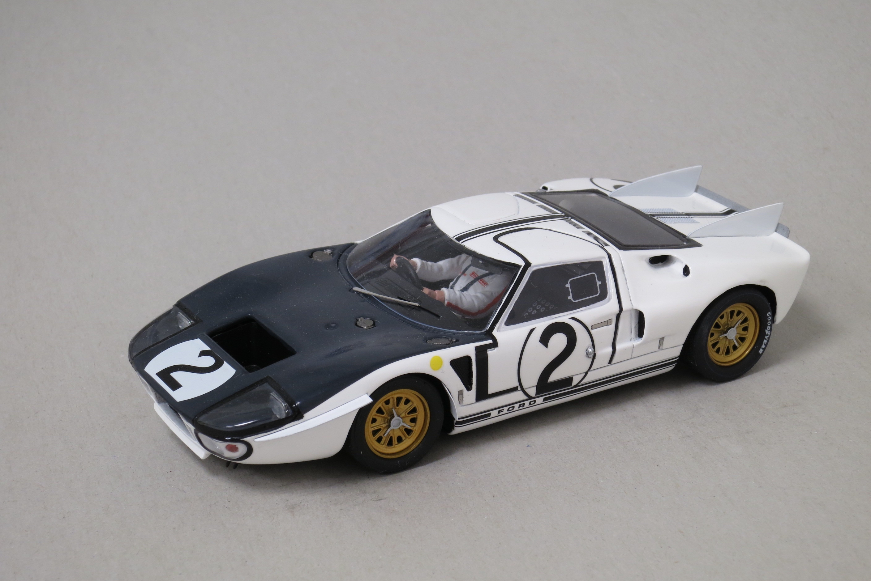 1129 Ford GT40 MKII ,1320652M.jpg