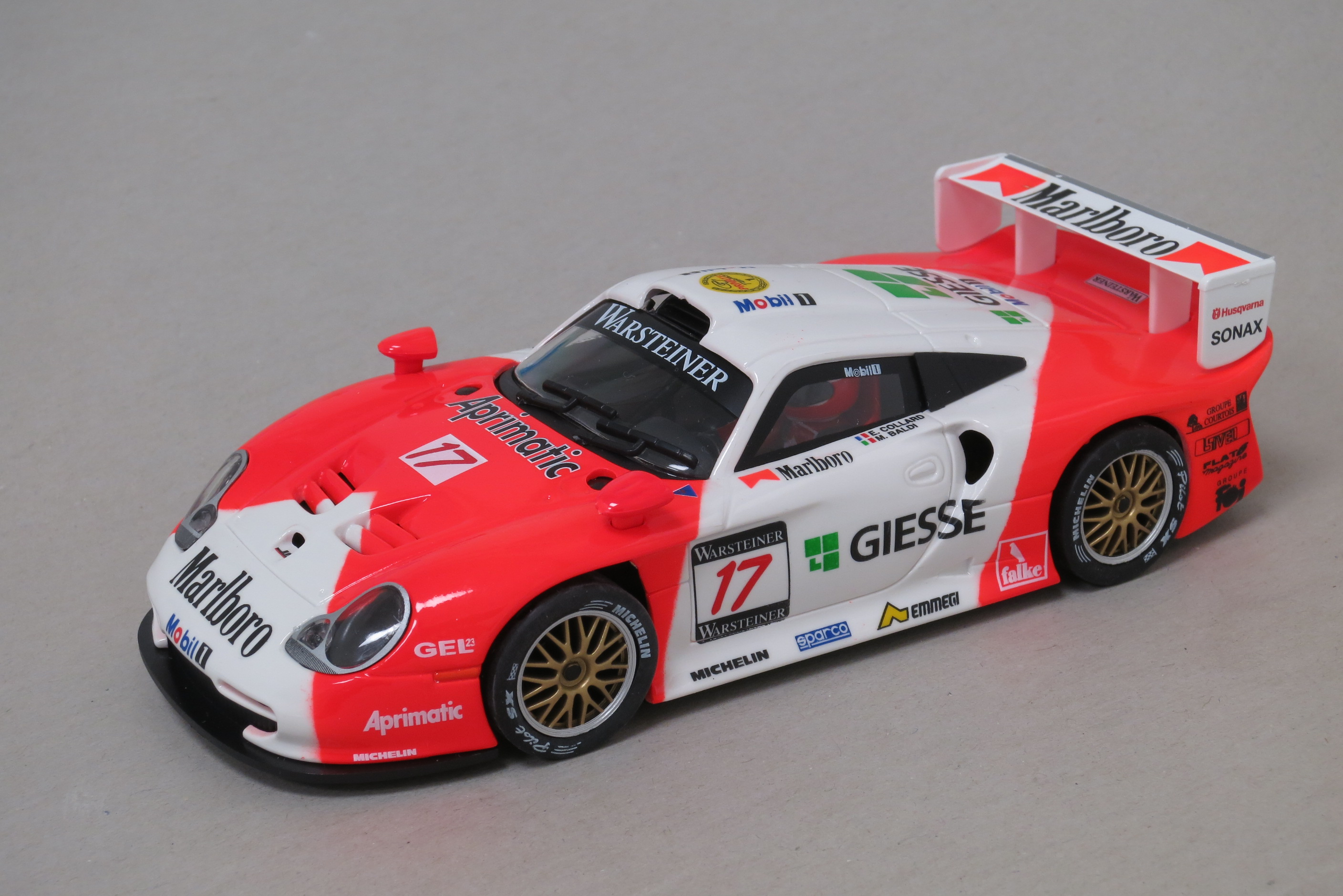 1868 Porsche 911 GT1 Evo ,88164(E50).jpg