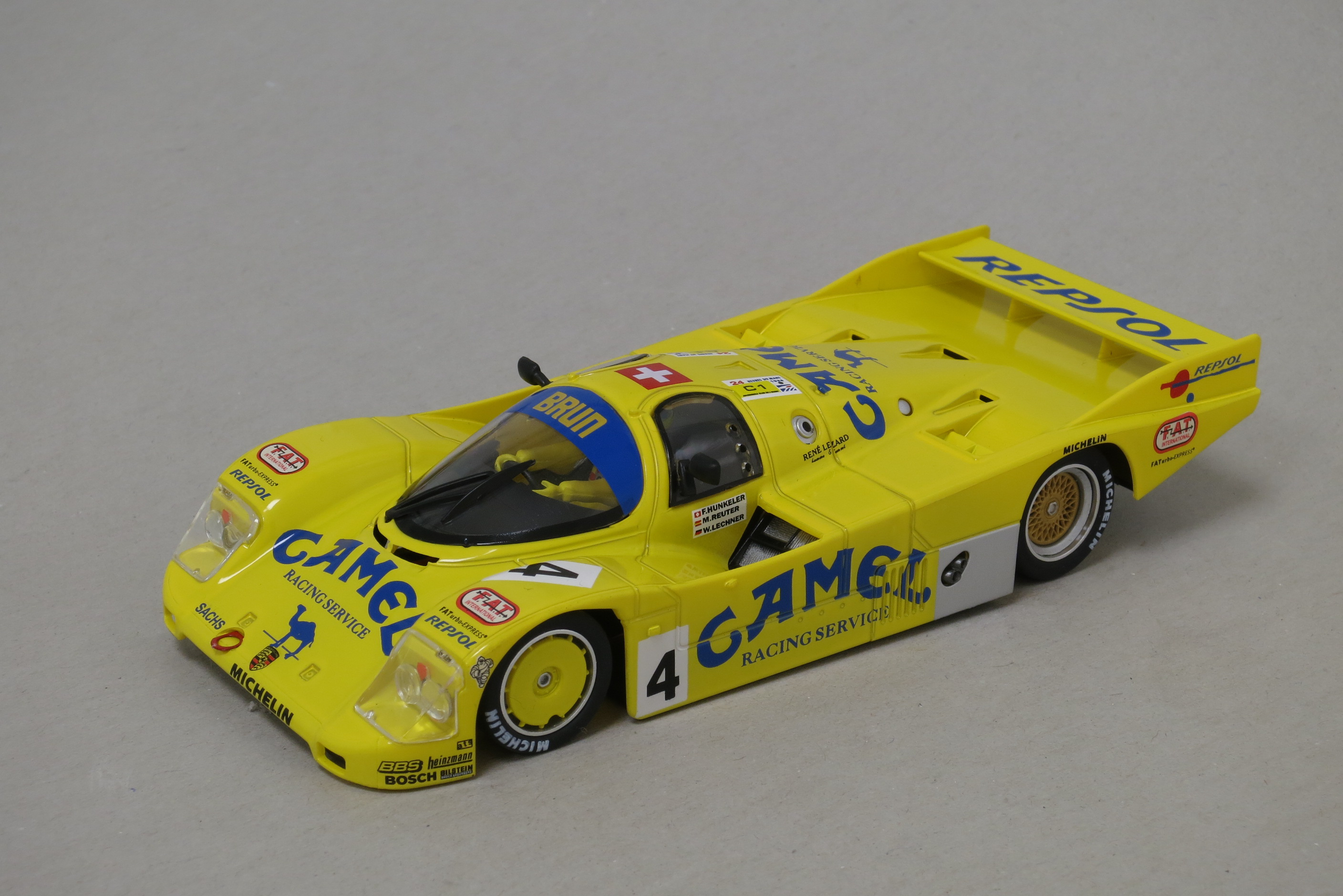 1915 Porsche 962C 85 ,CA34b.jpg