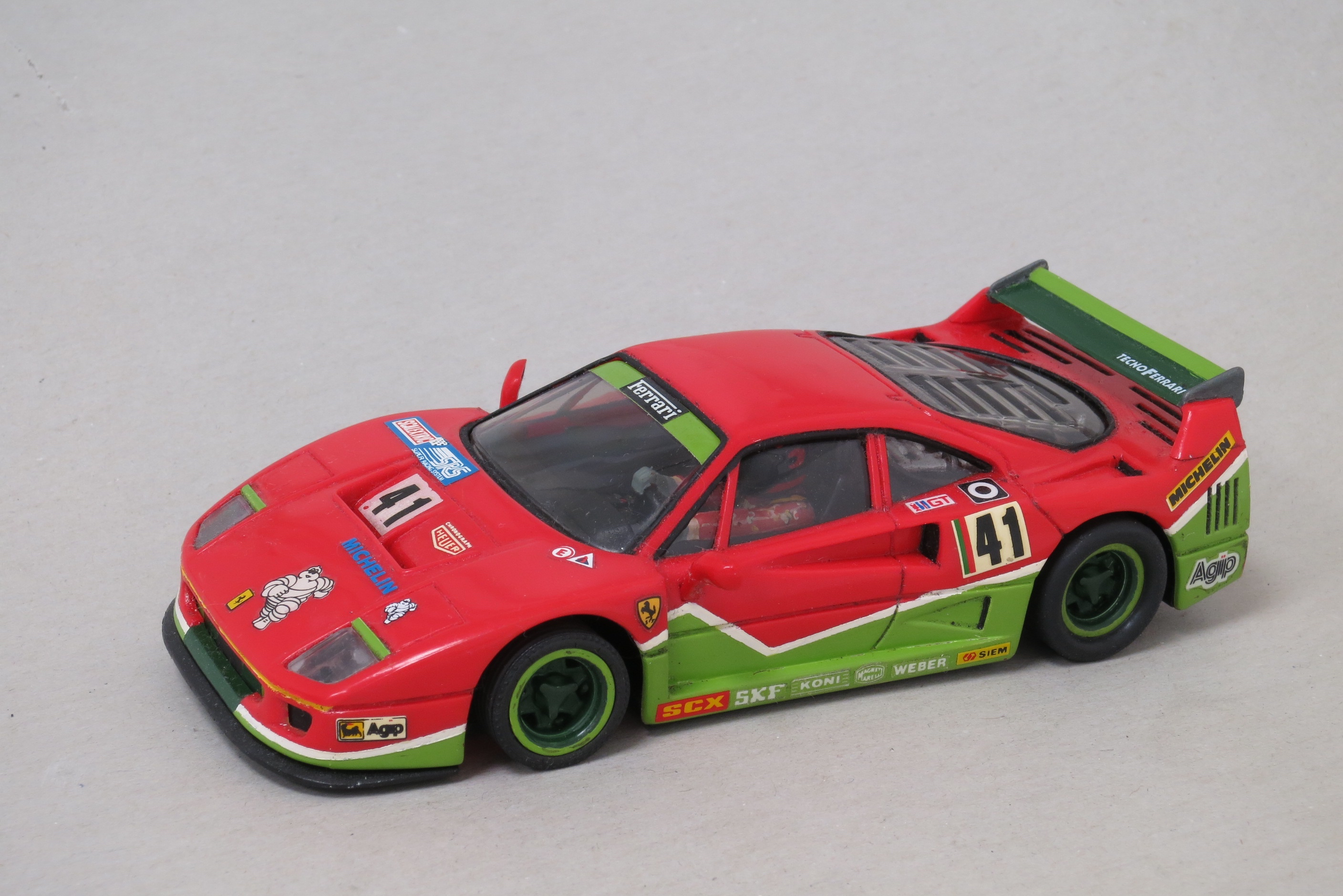 207 Ferrari F40 ,8345.jpg