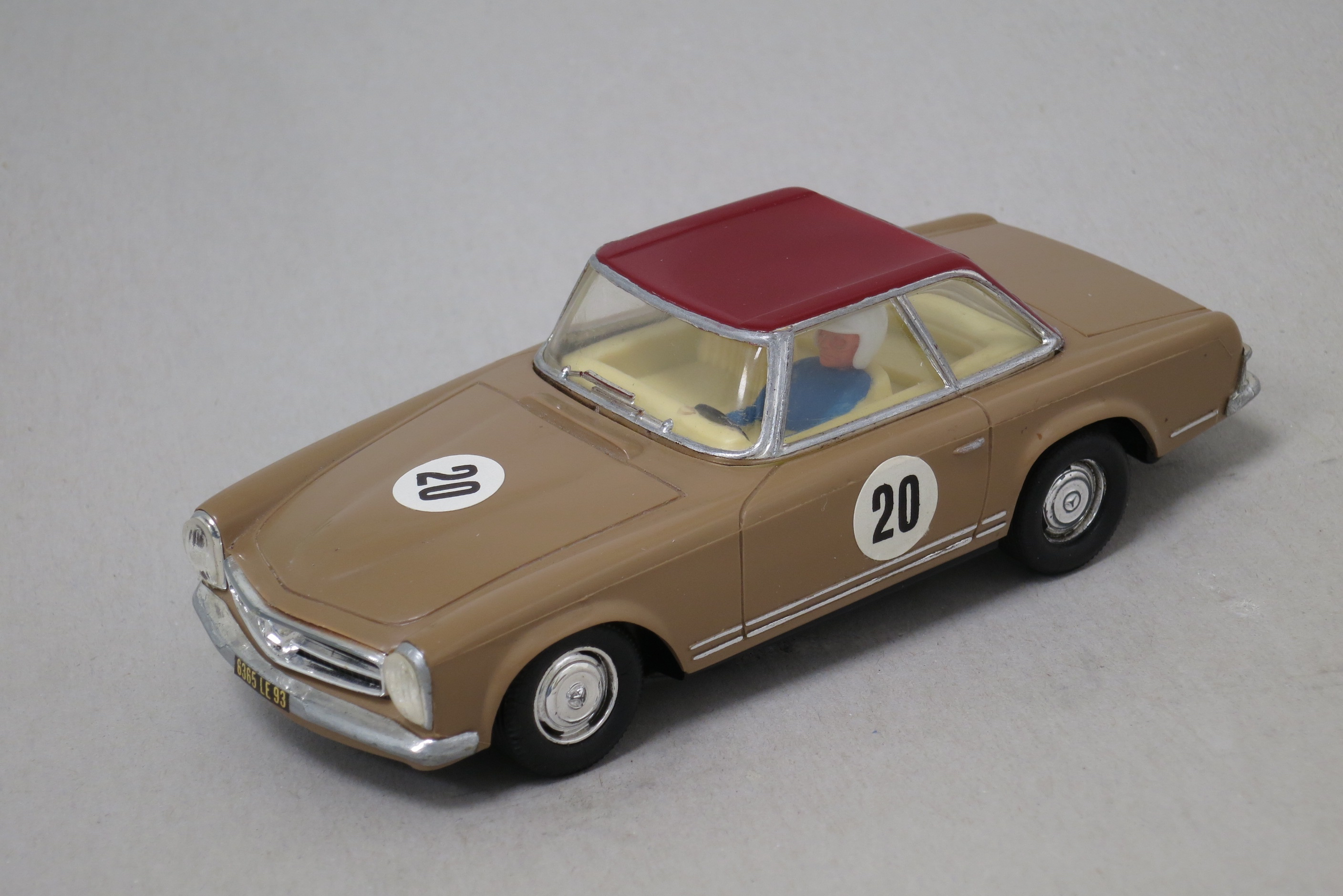 10 Mercedes 250 SL ,C-32.jpg